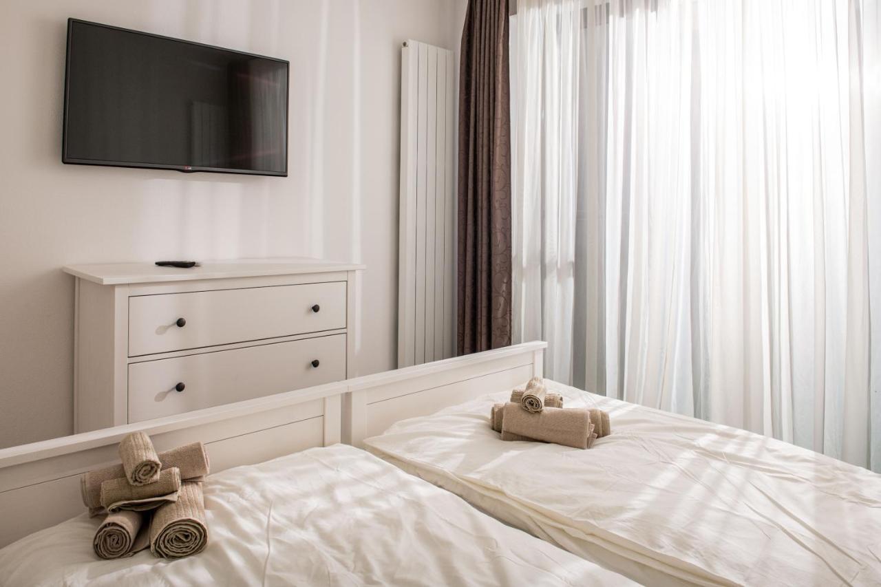 Forest Park Garden Apartment บราติสลาวา ภายนอก รูปภาพ